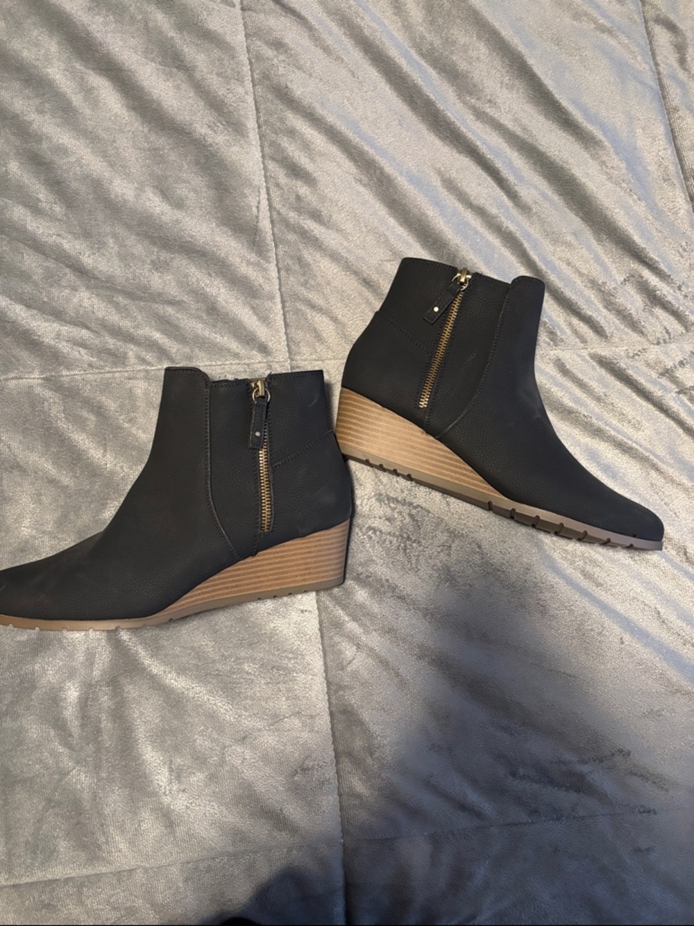 Women's Black Wedge Ankle Boot with Side Zip 9.5
